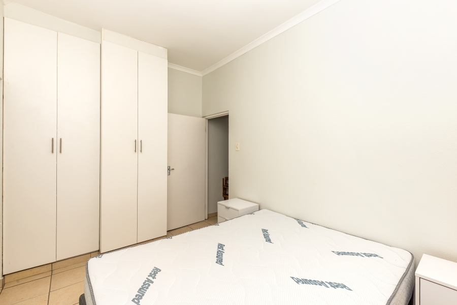 1 Bedroom Property for Sale in Kenilworth Western Cape